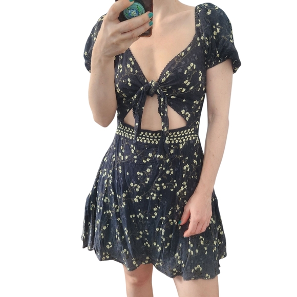 AGUA BENDITA Mini Cut‎ Out Floral Dress XS Beach Vacation Resortwear Fairy - Picture 1 of 8